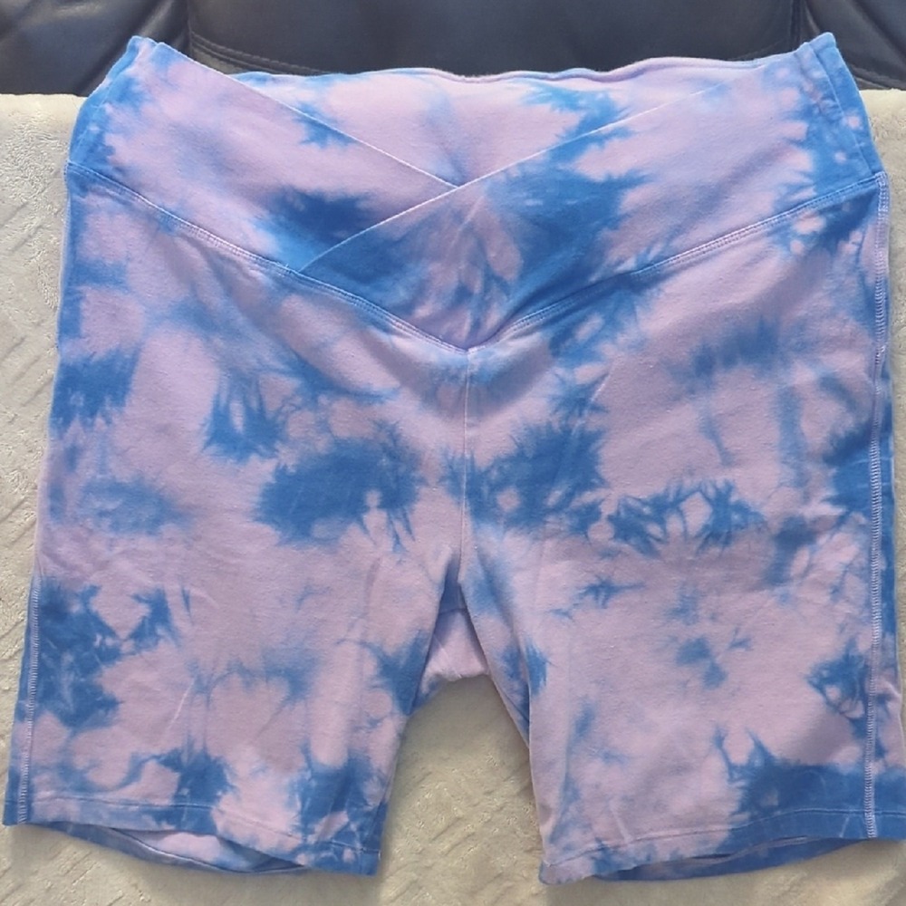 Tie-Dye Women's Shorts - Blue and Pink